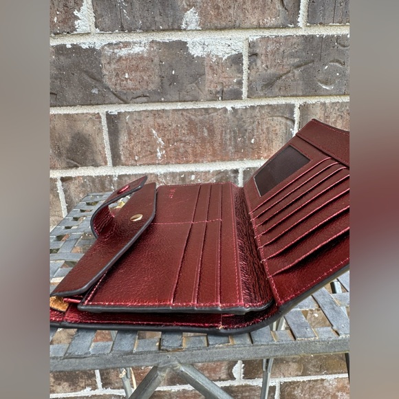 ITSLIFE RFID Blocking Metallic Red Leather Wallet - Picture 7 of 15